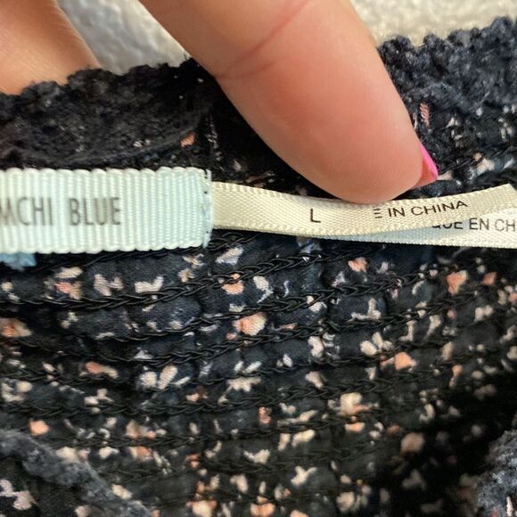 Kimchi Blue- black floral tank- Size large - Picture 2 of 9